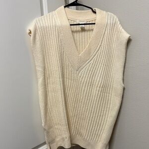 H&M Women's Cream V-Neck Sweater Vest